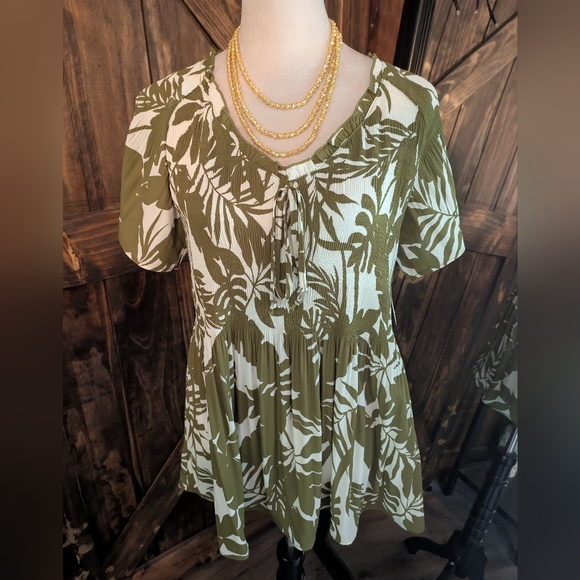 NWT Harper 241 Pleated Bouse. Olive green and Ivory. Size S/L - Picture 1 of 9